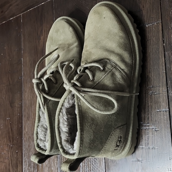 UGG Shoes - Ugg ladies Neumel olive green boots